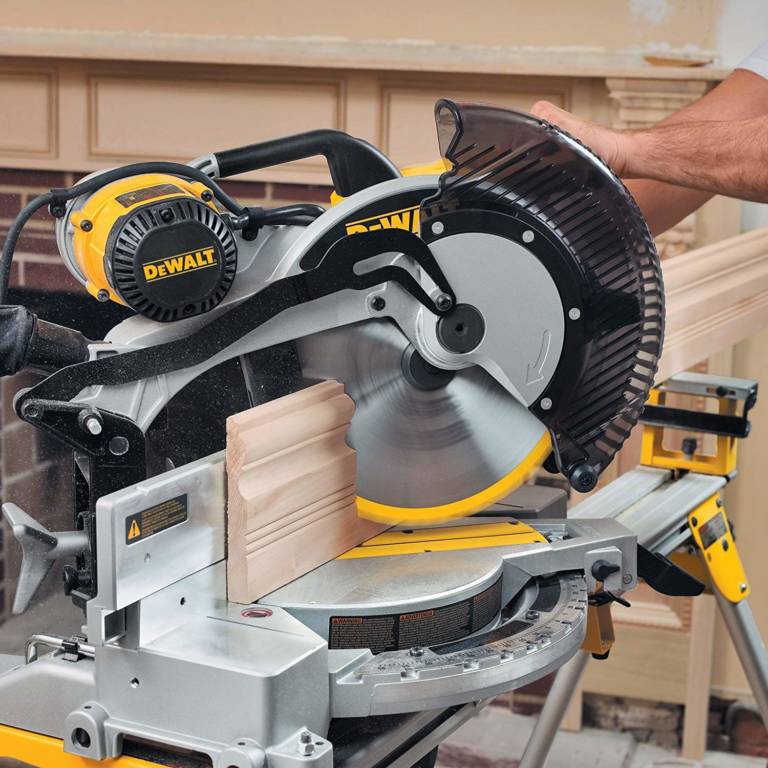 DEWALT DW716 15 Amp 12-Inch Double-Bevel Compound Miter Saw